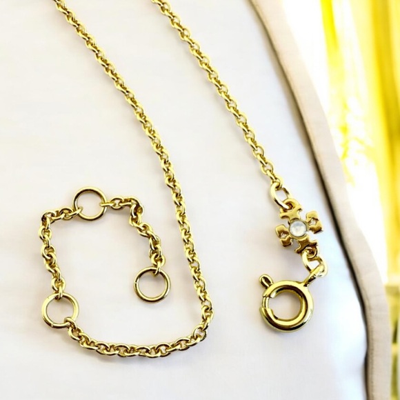 Tory Burch KIRA ENAMEL HEART PENDANT NECKLACE - Picture 6 of 7